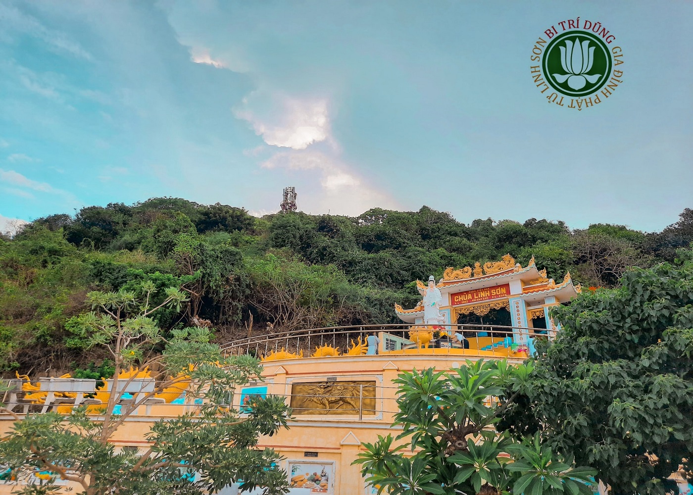 Núi Cao Cát - Chùa Linh Sơn
